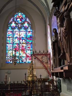[VIDEO] Słowo i Pieśń na niedzielę 21 października z miasta 's-Hertogenbosch. Z modlitwą o pojednanie się holenderskiego ojca Kees Bedeschi z polską matką Beatą Olejnik. I za pracowników instytucji Jeugendbascherming, by im w tym pomogli