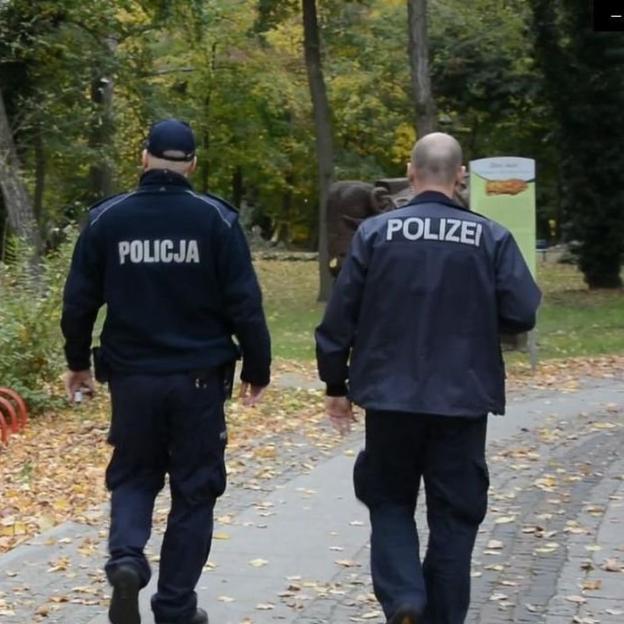 Niewielki gest, o znaczeniu. Policjanci pomogli obywatelowi Niemiec w dotarciu do celu